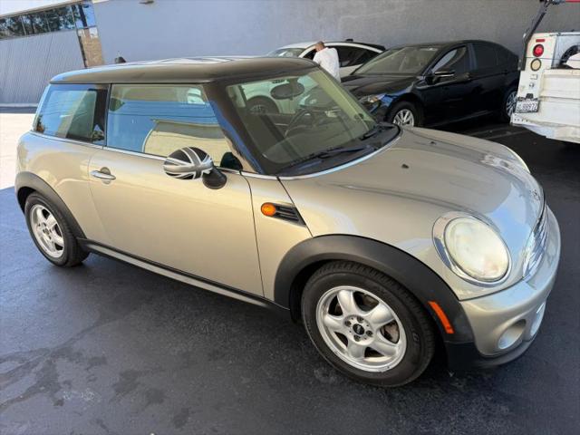 2011 MINI Cooper Cooper