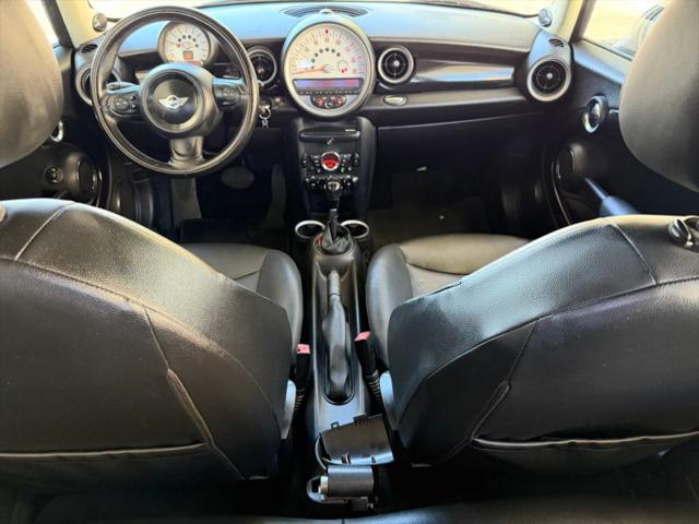 2011 MINI Cooper Cooper