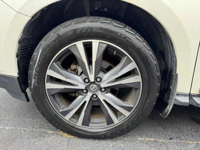 2017 Nissan Pathfinder Platinum
