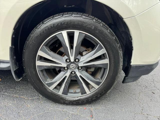 2017 Nissan Pathfinder Platinum