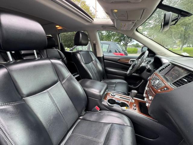 2017 Nissan Pathfinder Platinum