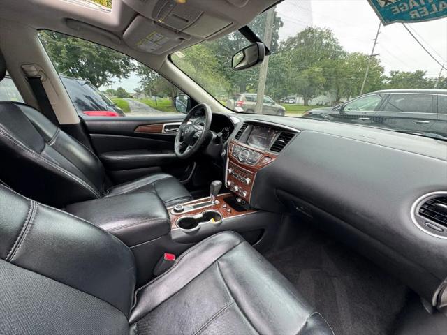 2017 Nissan Pathfinder Platinum