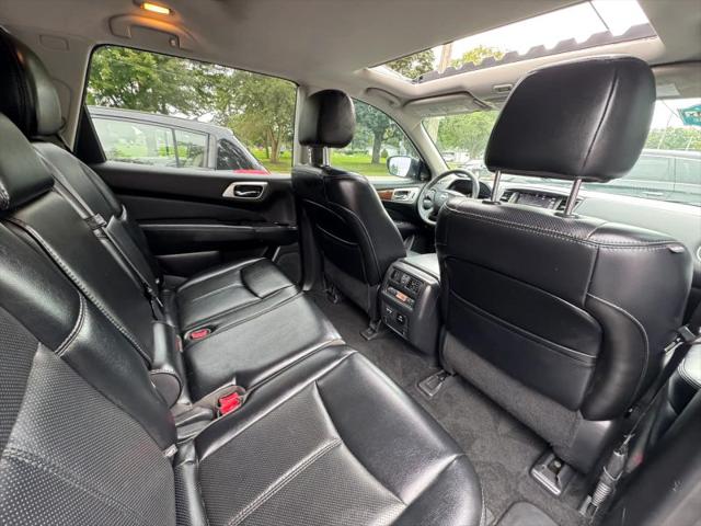 2017 Nissan Pathfinder Platinum