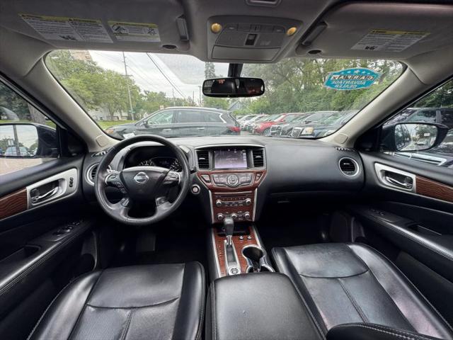 2017 Nissan Pathfinder Platinum
