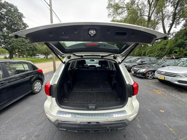 2017 Nissan Pathfinder Platinum