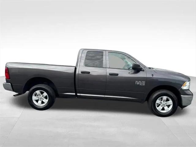 2024 Ram 1500 Classic SLT Quad Cab 4x4 64 Box