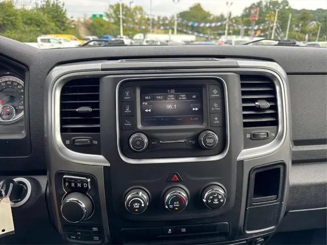 2024 Ram 1500 Classic SLT Quad Cab 4x4 64 Box