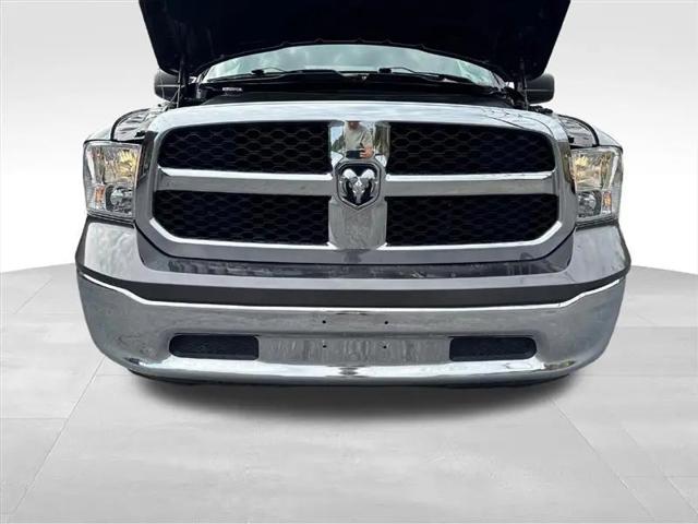 2024 Ram 1500 Classic SLT Quad Cab 4x4 64 Box