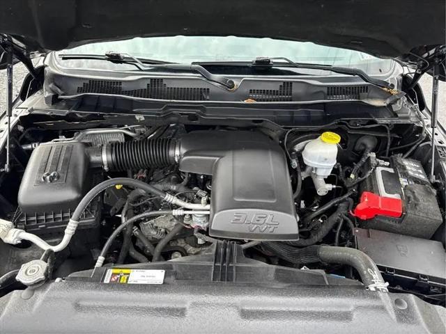 2024 Ram 1500 Classic SLT Quad Cab 4x4 64 Box