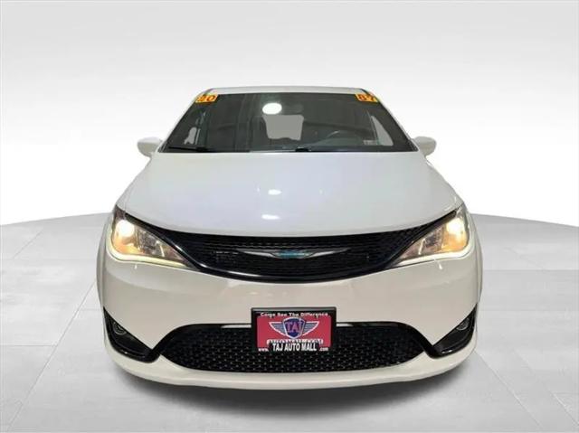 2020 Chrysler Pacifica Hybrid Touring