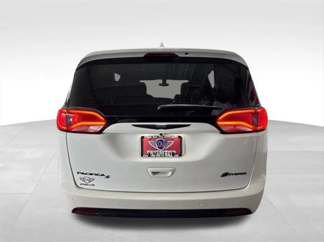 2020 Chrysler Pacifica Hybrid Touring