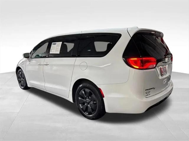2020 Chrysler Pacifica Hybrid Touring
