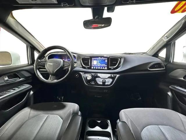 2020 Chrysler Pacifica Hybrid Touring