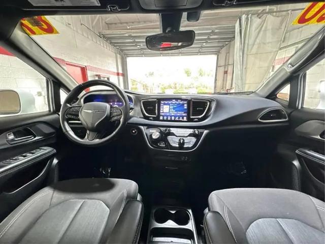 2020 Chrysler Pacifica Hybrid Touring