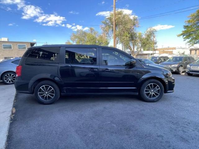 2016 Dodge Grand Caravan R/T