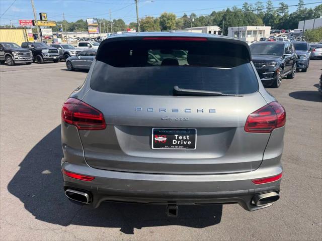 2017 Porsche Cayenne Platinum Edition