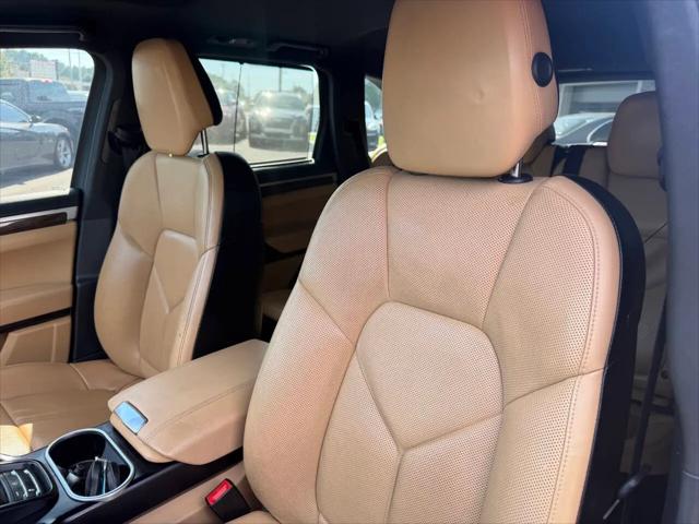 2017 Porsche Cayenne Platinum Edition