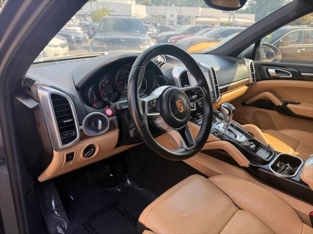 2017 Porsche Cayenne Platinum Edition