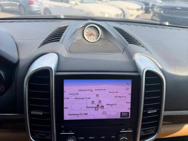 2017 Porsche Cayenne Platinum Edition