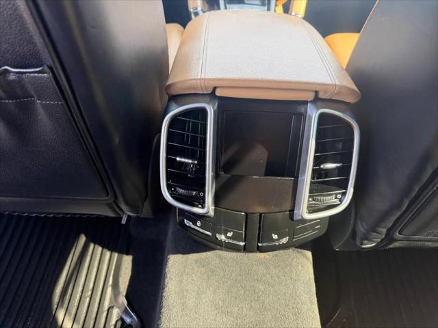 2017 Porsche Cayenne Platinum Edition