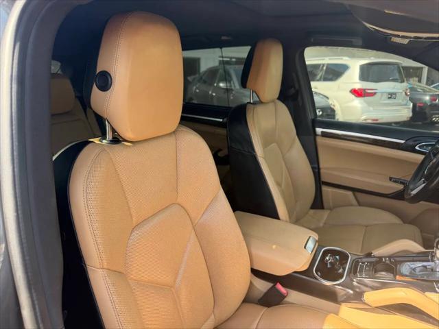 2017 Porsche Cayenne Platinum Edition