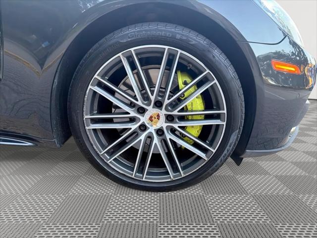 2018 Porsche Panamera E-Hybrid 4
