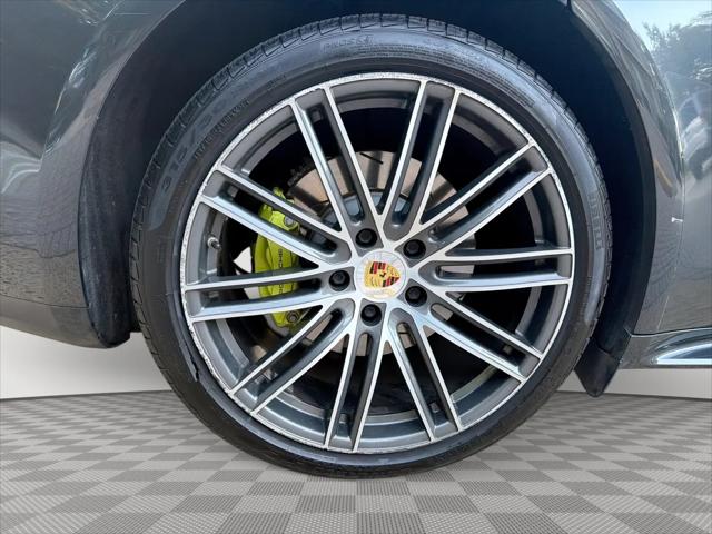 2018 Porsche Panamera E-Hybrid 4