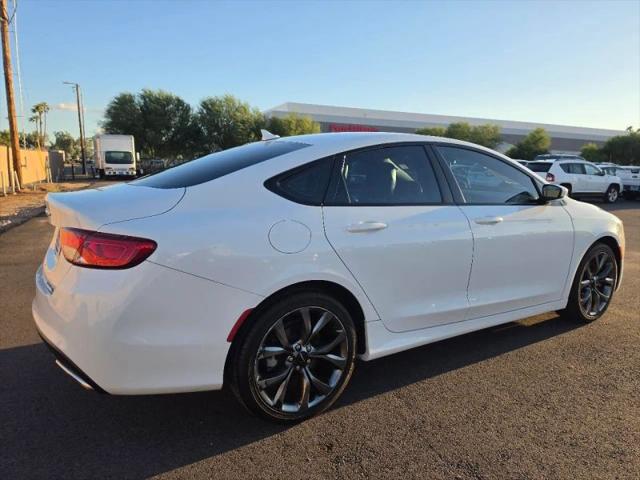 2016 Chrysler 200 S