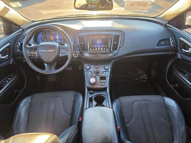 2016 Chrysler 200 S