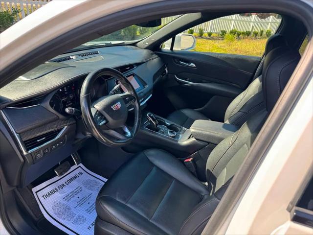 2020 Cadillac XT4 AWD Sport