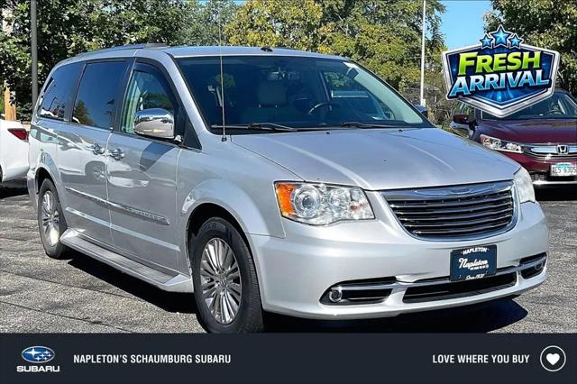 2011 Chrysler Town & Country Limited for sale in Schaumburg, IL