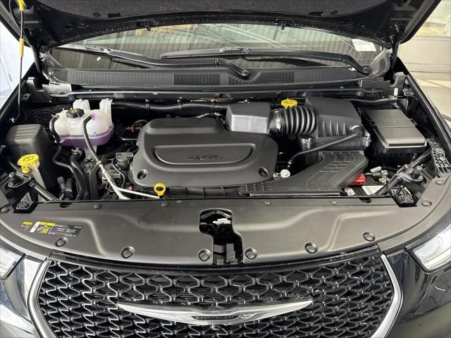 2026 Chrysler Pacifica Pinnacle
