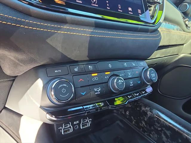 2023 Dodge Durango Hemi Orange RWD