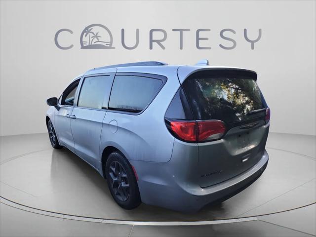 2019 Chrysler Pacifica Touring L
