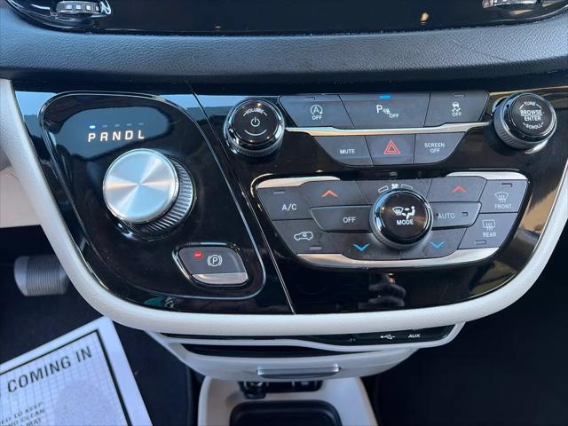2019 Chrysler Pacifica Touring L