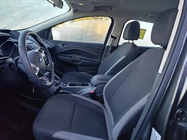 2016 Ford Escape S