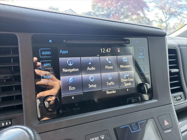 2017 Toyota Sienna SE Premium 8 Passenger
