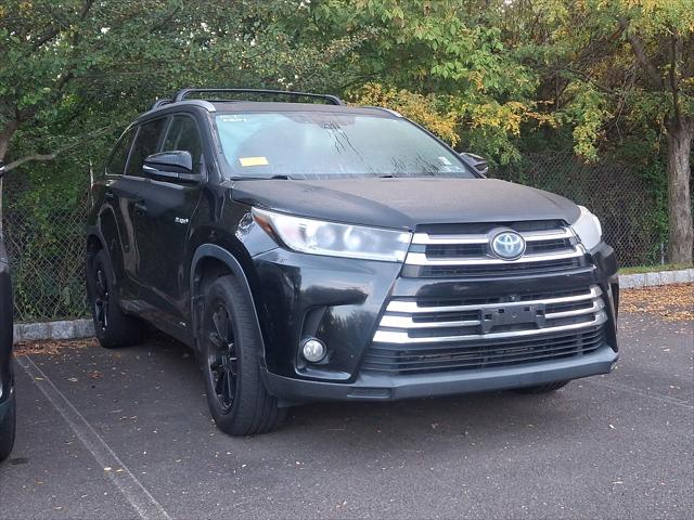 2017 Toyota Highlander Hybrid Limited Platinum for sale in Langhorne, PA