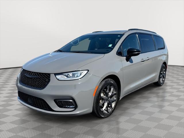 2025 Chrysler Pacifica Limited for sale in Oklahoma City, OK