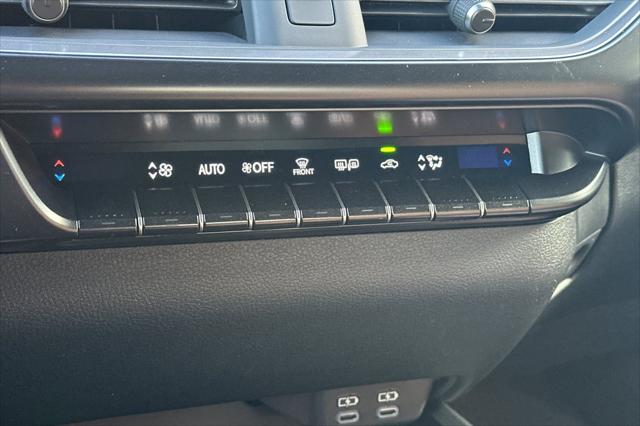 2026 Lexus 300 Premium