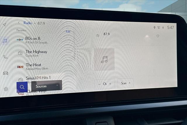 2026 Lexus 300 Premium