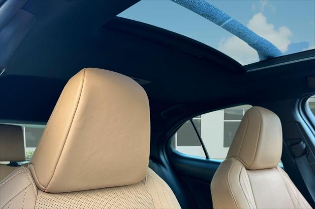 2026 Lexus 300 Premium