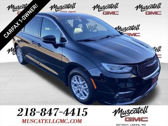2025 Chrysler Pacifica Select for sale in Detroit Lakes, MN
