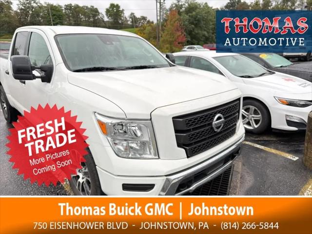 2022 Nissan Titan Crew Cab SV 4x4 for sale in Johnstown, PA