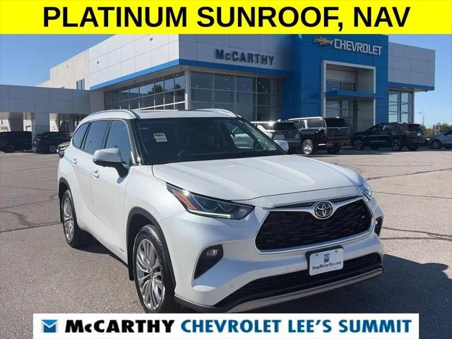 2026 Toyota Highlander Hybrid Platinum for sale in Lee's Summit, MO