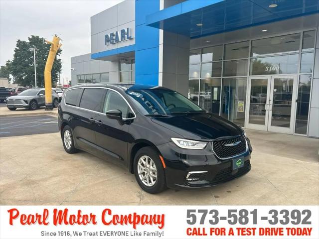 2024 Chrysler Pacifica Touring L for sale in Mexico, MO