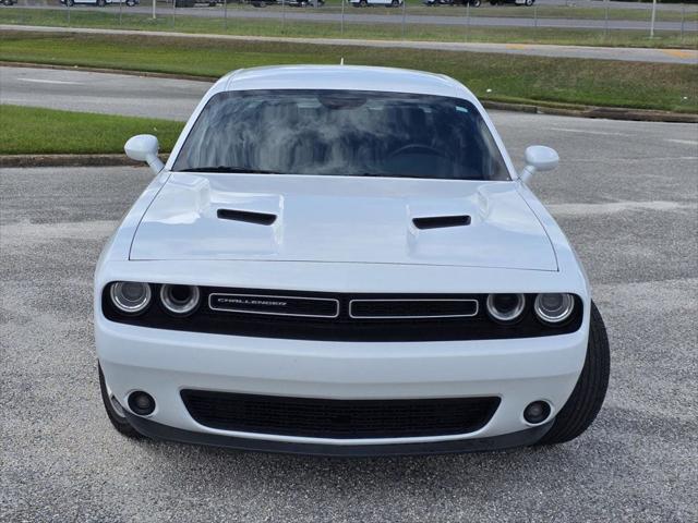 2016 Dodge Challenger SXT Plus