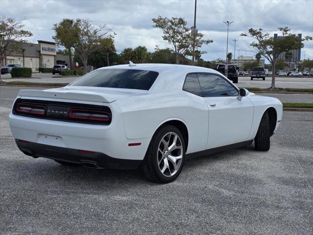 2016 Dodge Challenger SXT Plus