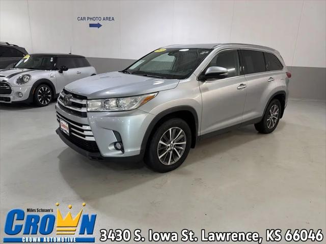 2019 Toyota Highlander XLE for sale in Lawrence, KS