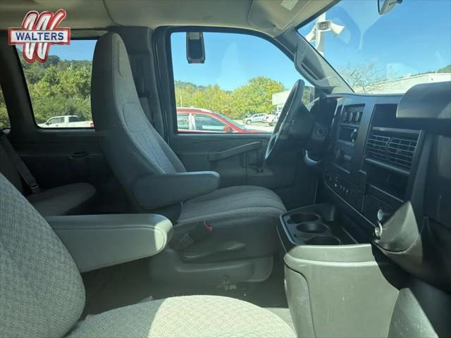 2025 Chevrolet Express Passenger RWD 3500 Extended Wheelbase LT for sale in PIKEVILLE, KY